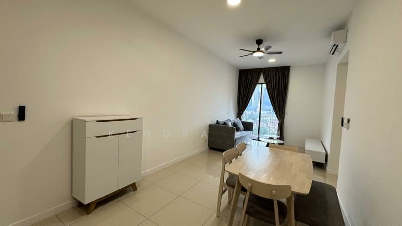 Kondominium untuk Disewa di Skyline KL - Kendra Kam - Living Room - PropertyGuru.com.my