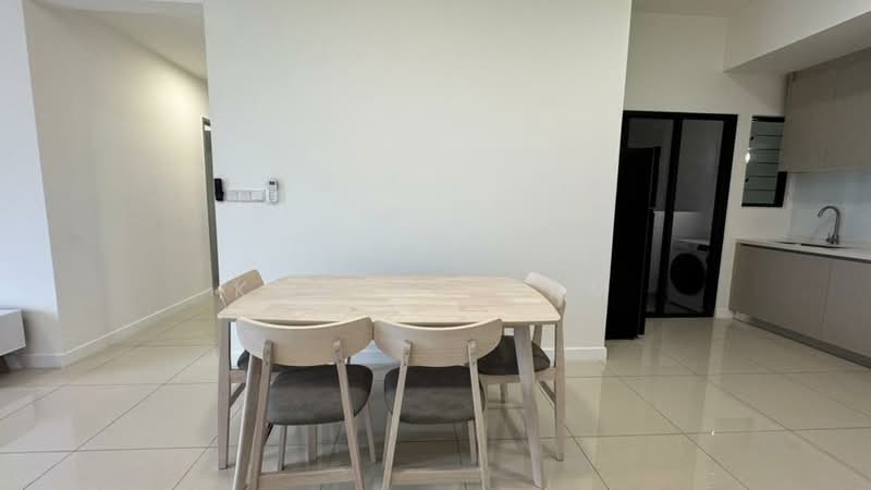 Kondominium untuk Disewa di Skyline KL - Kendra Kam - Dining Room - PropertyGuru.com.my