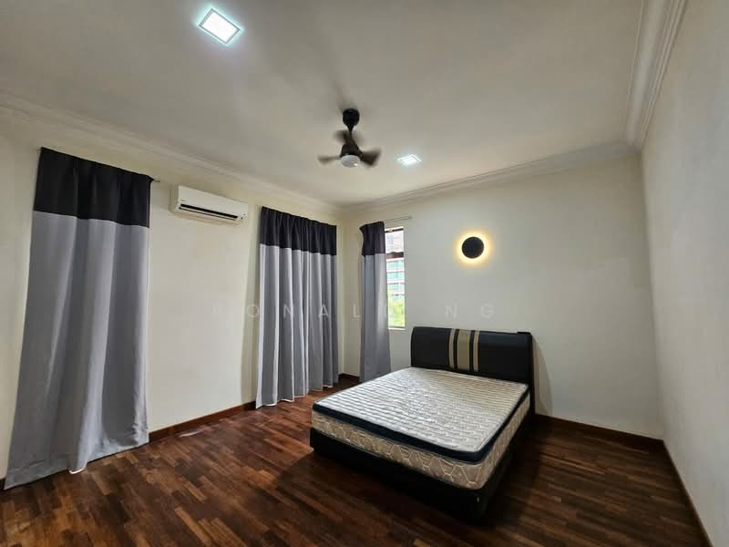 Bungalow for Rent in Bayan Lepas (Penang) - Ronald Ng - Bedroom - PropertyGuru.com.my