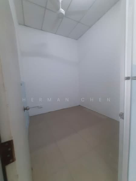 Shop for Rent in Kulai (Johor) - Herman Chen - Interior - PropertyGuru.com.my