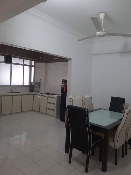 Condominium for Rent at Putra Place Condominium - Ben Hew - Kitchen - PropertyGuru.com.my
