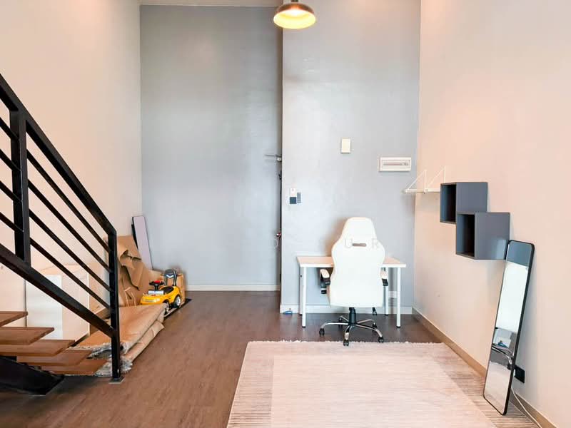 Servis Apartment untuk Disewa di Subang Soho (One Soho) - Lee Jo Surf - Study - PropertyGuru.com.my