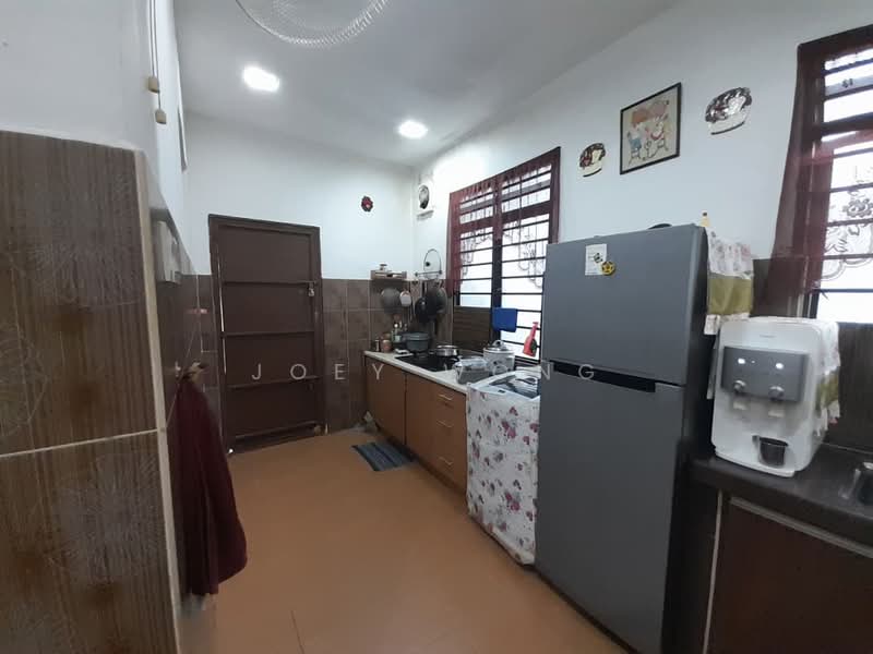 2-storey Terraced House for Rent in Saujana Puchong (Puchong) - Joey Wong - Kitchen - PropertyGuru.com.my
