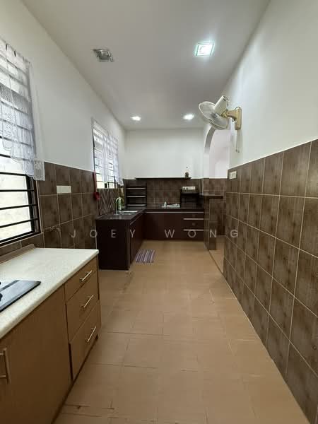 Rumah Teres 2 Tingkat untuk Disewa di Saujana Puchong (Puchong) - Joey Wong - Kitchen - PropertyGuru.com.my