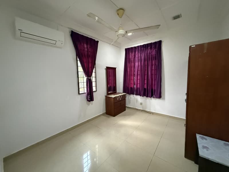 Rumah Teres 2 Tingkat untuk Disewa di Saujana Puchong (Puchong) - Joey Wong - Bedroom - PropertyGuru.com.my
