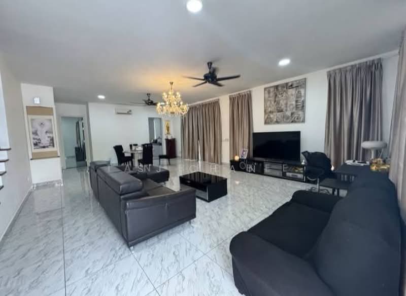 Cluster House for Rent in Taman Ekoflora (Johor Bahru) - SJ CHAN - Living Room - PropertyGuru.com.my