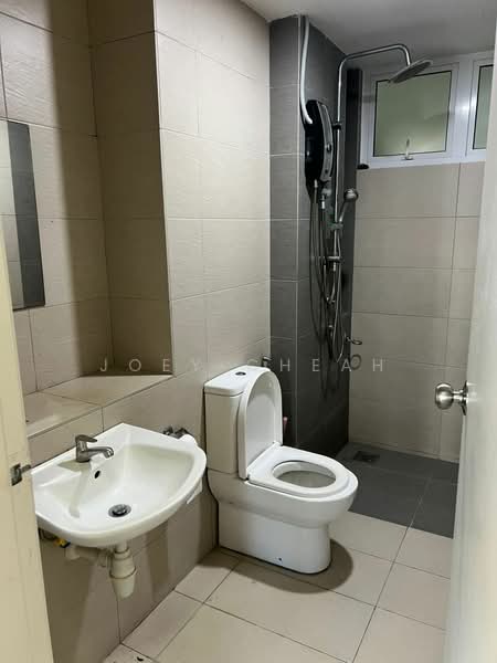 Kondominium untuk Disewa di Gardens Ville - Joey Cheah - Bathroom - PropertyGuru.com.my