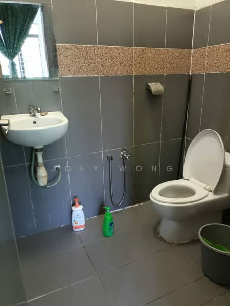 2-storey Terraced House for Sale in Saujana Puchong (Puchong) - Joey Wong - Bathroom - PropertyGuru.com.my