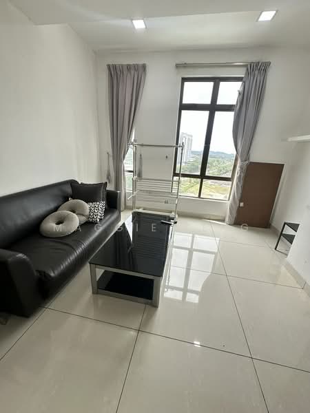 Servis Apartment untuk Dijual di D'Inspire Residence (Inspira Bestari) - Maggie Leng - Living Room - PropertyGuru.com.my