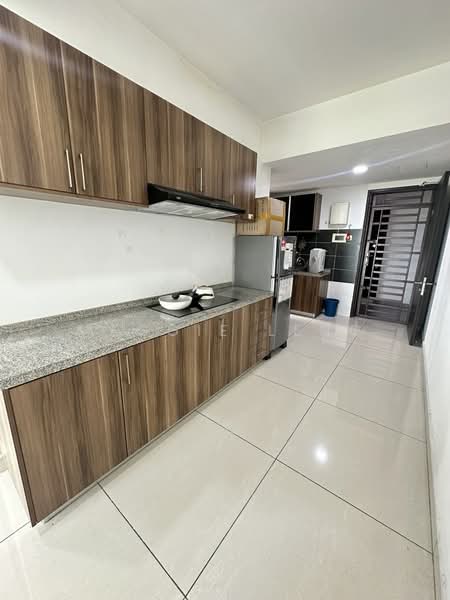 Servis Apartment untuk Dijual di D'Inspire Residence (Inspira Bestari) - Maggie Leng - Kitchen - PropertyGuru.com.my