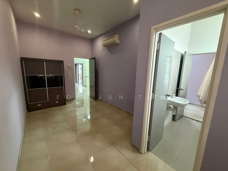 2-storey Terraced House for Rent in Taman Nusa Sentral (Iskandar Puteri (Nusajaya)) - Foo Jun Tao - Bedroom - PropertyGuru.com.my