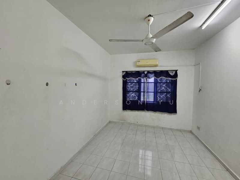 Pangsapuri untuk Dijual di Idaman Senibong - Anderson Yu - Living Room - PropertyGuru.com.my