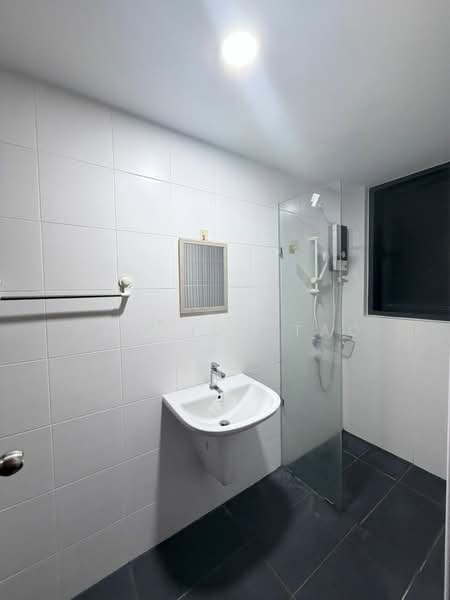 Service Residence for Rent at V@SUMMERPLACE - Foo Jun Tao - Bathroom - PropertyGuru.com.my