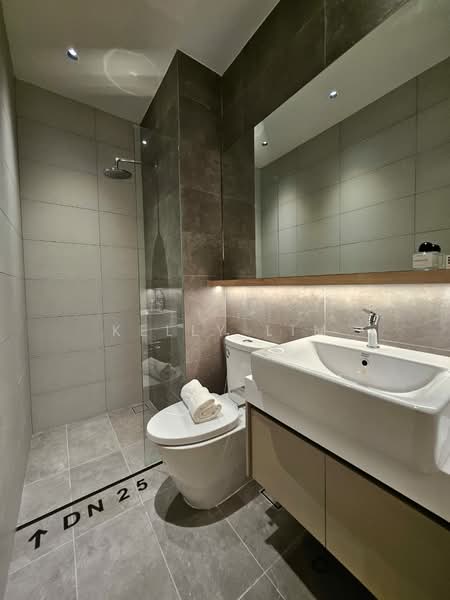 Service Residence for Sale at One Seputeh - Kelly Lim - Master Bathroom - PropertyGuru.com.my
