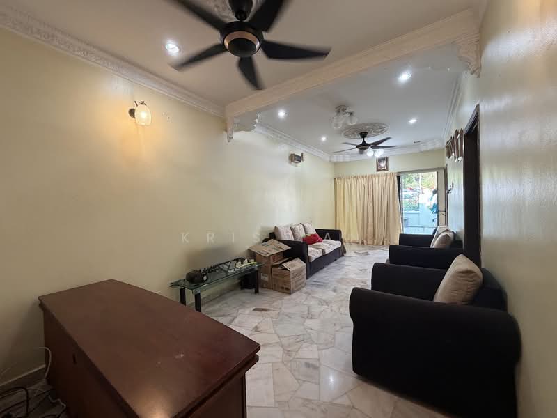 1-storey Terraced House for Sale in Taman Damai Indah (Kajang) - Kris Tan - Living Room - PropertyGuru.com.my