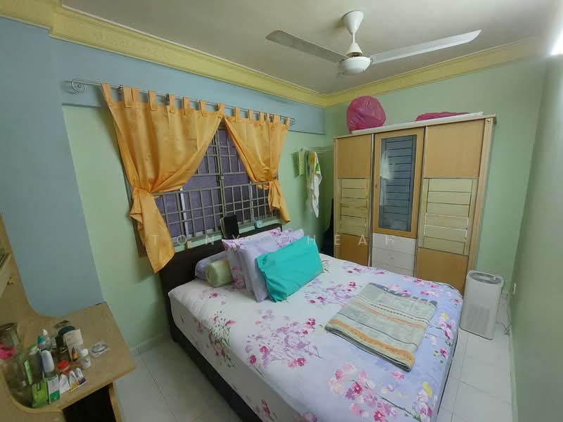 Pangsapuri untuk Dijual di Sri Ivori Apartment - Tony Cheah - Bedroom - PropertyGuru.com.my
