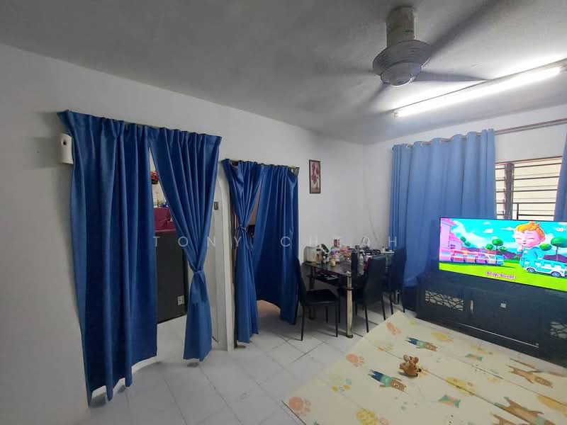 Pangsapuri untuk Dijual di Sri Ivori Apartment - Tony Cheah - Living Room - PropertyGuru.com.my