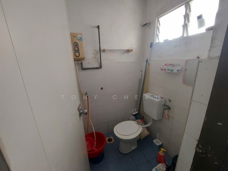 Pangsapuri untuk Dijual di Sri Ivori Apartment - Tony Cheah - Bathroom - PropertyGuru.com.my