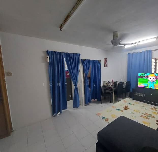 Pangsapuri untuk Dijual di Sri Ivori Apartment - Tony Cheah - Living Room - PropertyGuru.com.my