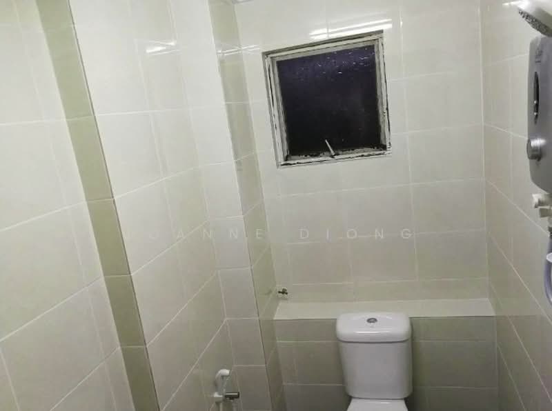 Kondominium untuk Dijual di Sri Manja Court - Joanne Diong - Bathroom - PropertyGuru.com.my