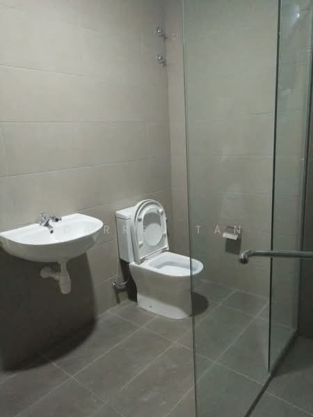 Kondominium untuk Disewa di Mutiara Ville - Darren Tan - Bathroom - PropertyGuru.com.my
