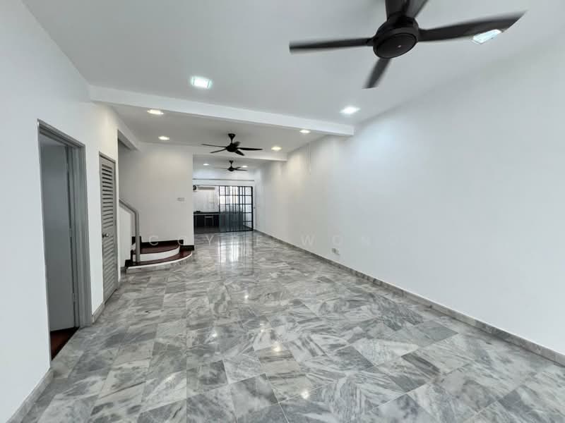 2.5-storey Terraced House for Sale in Bandar Sri Damansara (Selangor) - Coyee Wong - Living Room - PropertyGuru.com.my