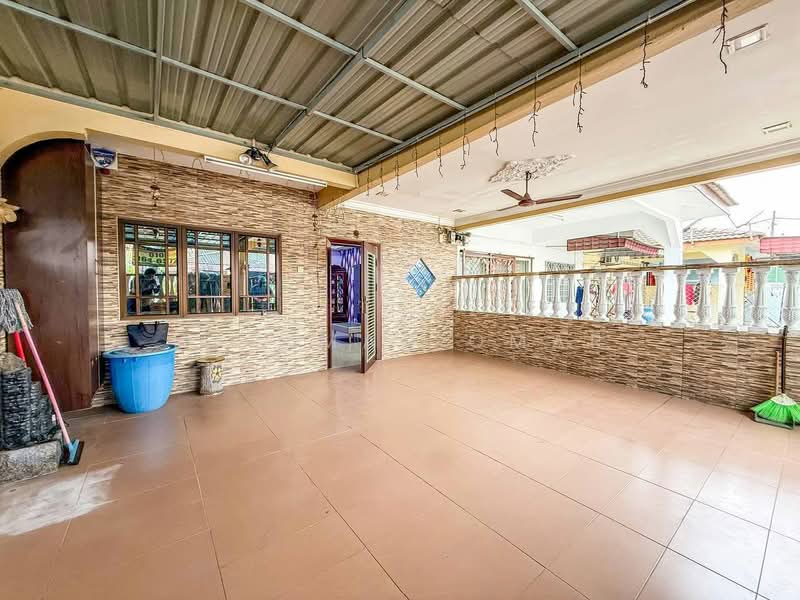 Rumah Teres 1 Tingkat untuk Dijual di Taman Mewah Jaya (Klang) - Hazeman Omar - Entrance - PropertyGuru.com.my