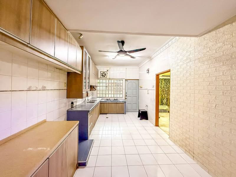 Rumah Teres 1 Tingkat untuk Dijual di Taman Mewah Jaya (Klang) - Hazeman Omar - Kitchen - PropertyGuru.com.my