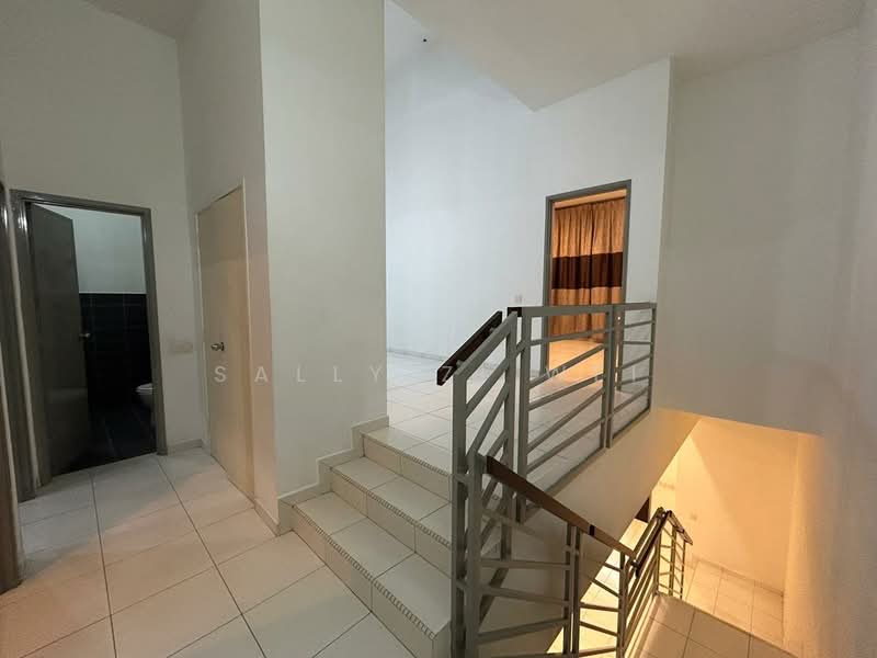 Rumah Teres 2 Tingkat untuk Disewa di Setia Tropika (Johor Bahru) - Sally Zi Wei - Corridor - PropertyGuru.com.my