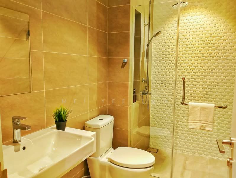 Service Residence for Sale at Quill Residence - Mei Yee Tan - Bathroom - PropertyGuru.com.my