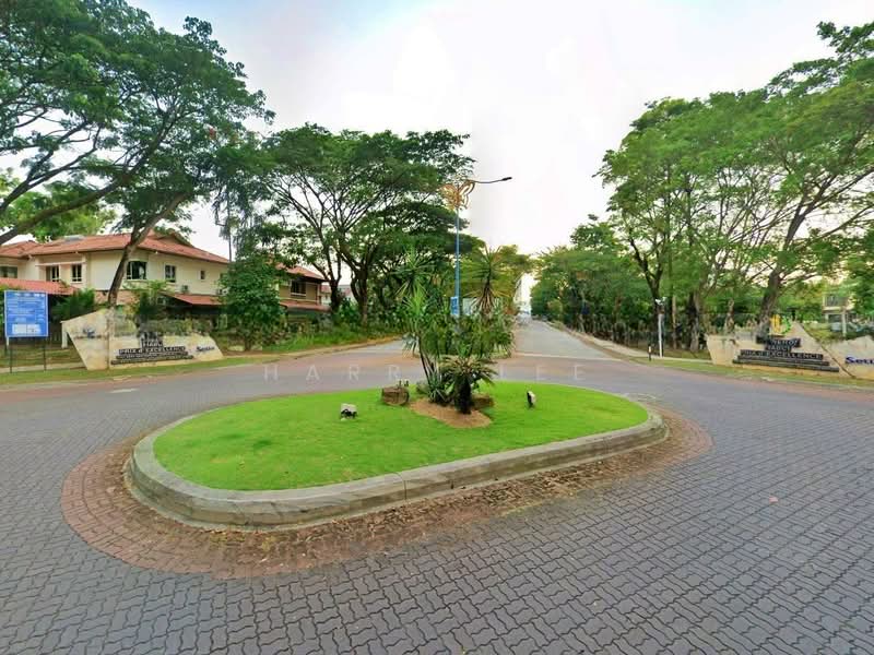 Rumah Berkembar untuk Dijual di Seksyen U13 (Setia Alam) - Harry Lee - Exterior - PropertyGuru.com.my