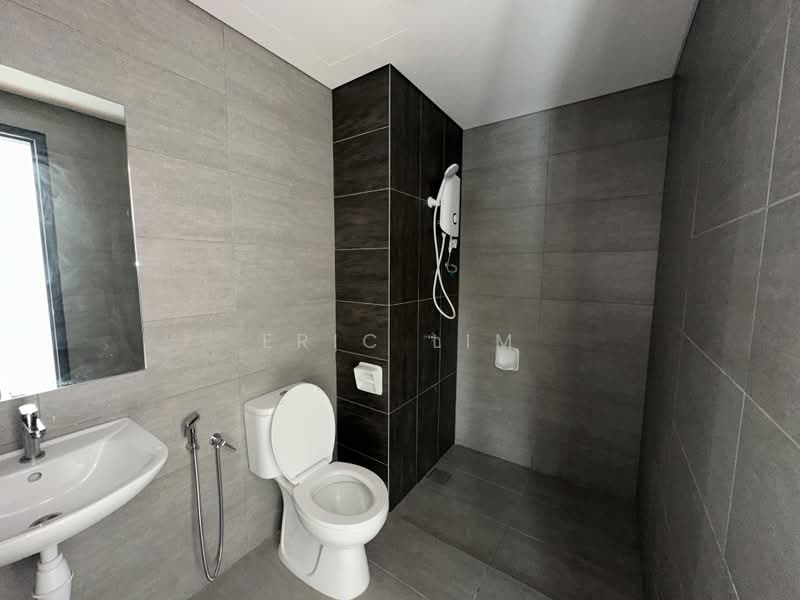 Servis Apartment untuk Disewa di The New Duo @ Edumetro - Eric Lim - Bathroom - PropertyGuru.com.my