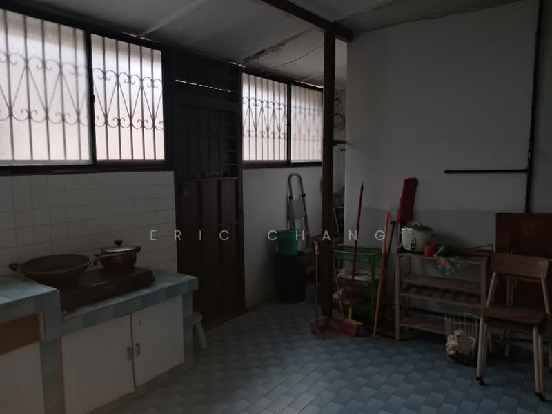 1-storey Terraced House for Sale in SS 3, Taman Universiti (Petaling Jaya) - Eric Chang - Kitchen - PropertyGuru.com.my