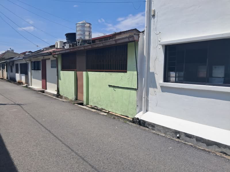 1-storey Terraced House for Sale in SS 3, Taman Universiti (Petaling Jaya) - Eric Chang - Exterior - PropertyGuru.com.my