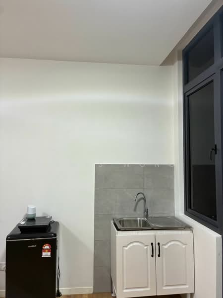 Condominium for Rent at Bennington Residences @ SkyArena - James Wong - Kitchen - PropertyGuru.com.my