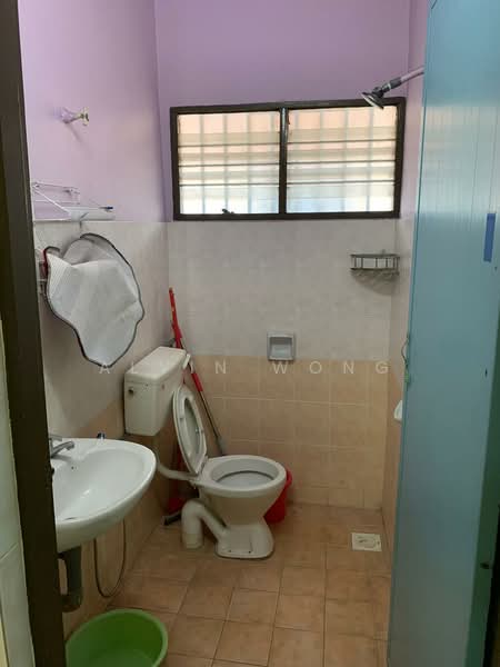 1-storey Terraced House for Rent in Batu Gajah (Perak) - Alvin Wong - Bathroom - PropertyGuru.com.my