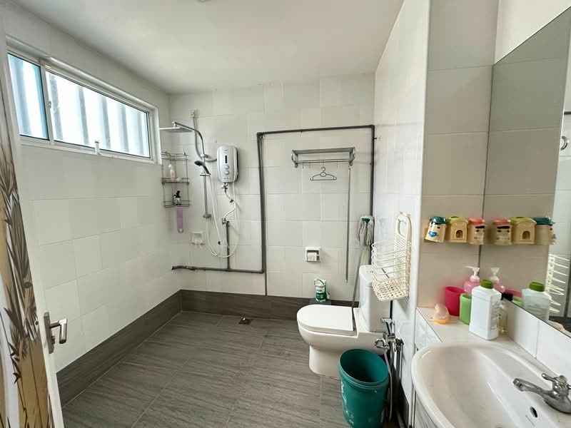 3-storey Terraced House for Sale in Bandar Teknologi Kajang (Kajang) - Ray Foo - Bathroom - PropertyGuru.com.my