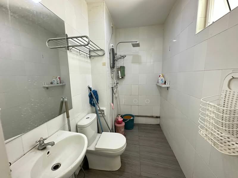 3-storey Terraced House for Sale in Bandar Teknologi Kajang (Kajang) - Ray Foo - Bathroom - PropertyGuru.com.my