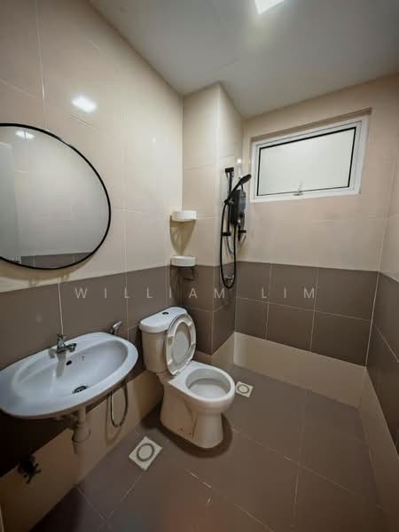Servis Apartment untuk Disewa di Saville D'lake - William Lim - Bathroom - PropertyGuru.com.my