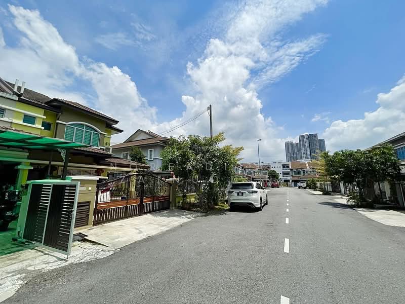 Rumah Teres 2 Tingkat untuk Dijual di Taman Putra Impiana (Puchong) - NORFADILAH ZAINUDDIN - Exterior - PropertyGuru.com.my