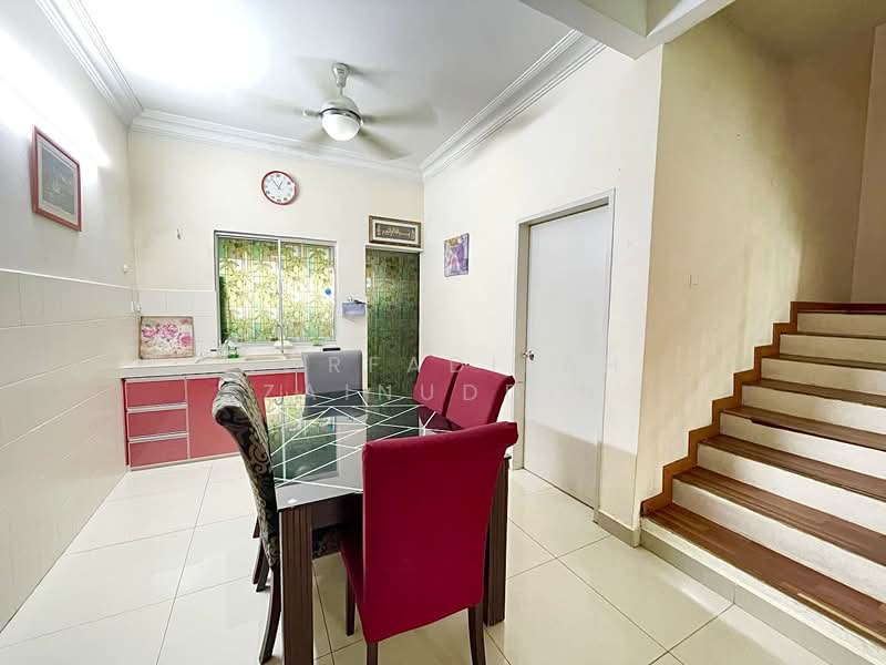 Rumah Teres 2 Tingkat untuk Dijual di Taman Putra Impiana (Puchong) - NORFADILAH ZAINUDDIN - Dining Room - PropertyGuru.com.my
