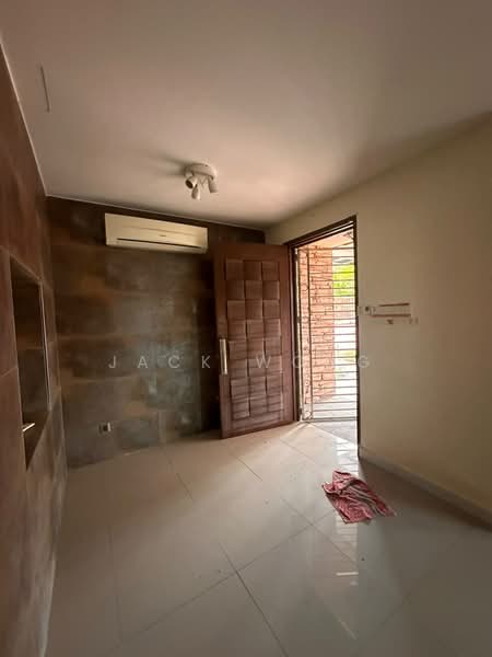 Cluster House for Sale in Skudai (Johor) - Jack Wong - Entrance - PropertyGuru.com.my
