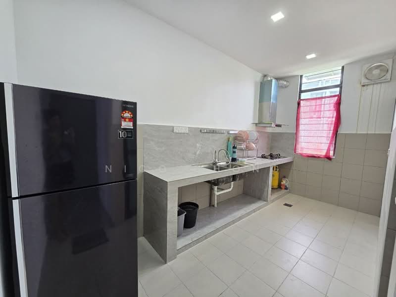 Rumah Teres 2 Tingkat untuk Dijual di Bandar Seri Alam (Masai) - Nico Chong - Kitchen - PropertyGuru.com.my
