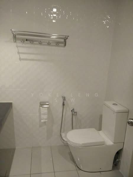 Condominium for Rent at Zefer Hill Residence - Yoke Leng Sew - Bathroom - PropertyGuru.com.my