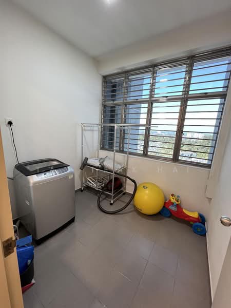 Condominium for Rent at Fairway Suites - Tan Teak Hai - PropertyGuru.com.my