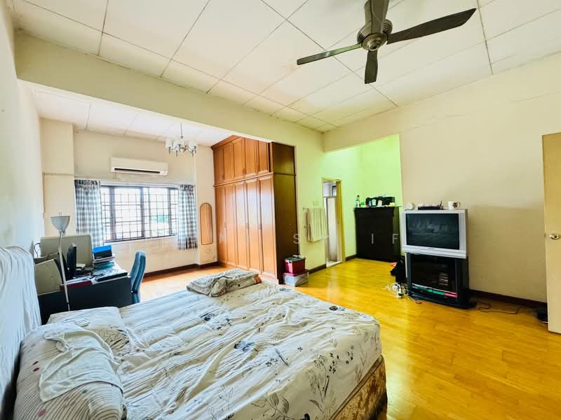 2-storey Terraced House for Sale in Shah Alam (Selangor) - Reena Sarif - Bedroom - PropertyGuru.com.my