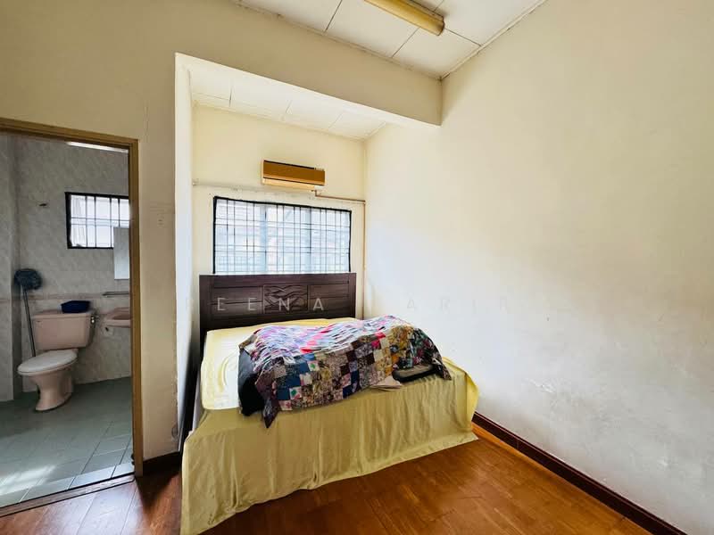 2-storey Terraced House for Sale in Shah Alam (Selangor) - Reena Sarif - Bedroom - PropertyGuru.com.my