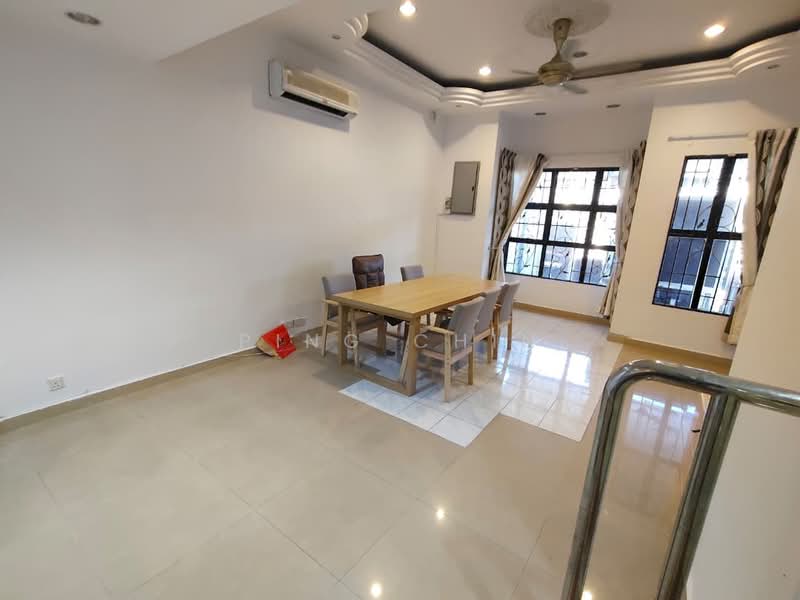 2-storey Terraced House for Sale in Sri Petaling (Kuala Lumpur) - Ping Chin - Dining Room - PropertyGuru.com.my