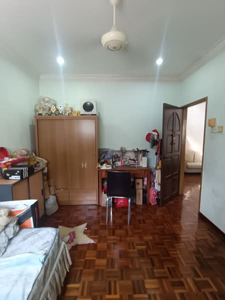 2-storey Terraced House for Sale in Bandar Baru Sri Petaling (Sri Petaling) - Han . - Bedroom - PropertyGuru.com.my
