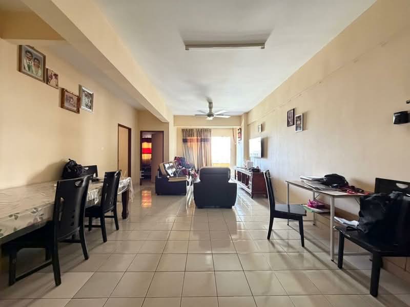 Condominium for Sale at Vista Mutiara - Evelyn Khoo - Living Room - PropertyGuru.com.my